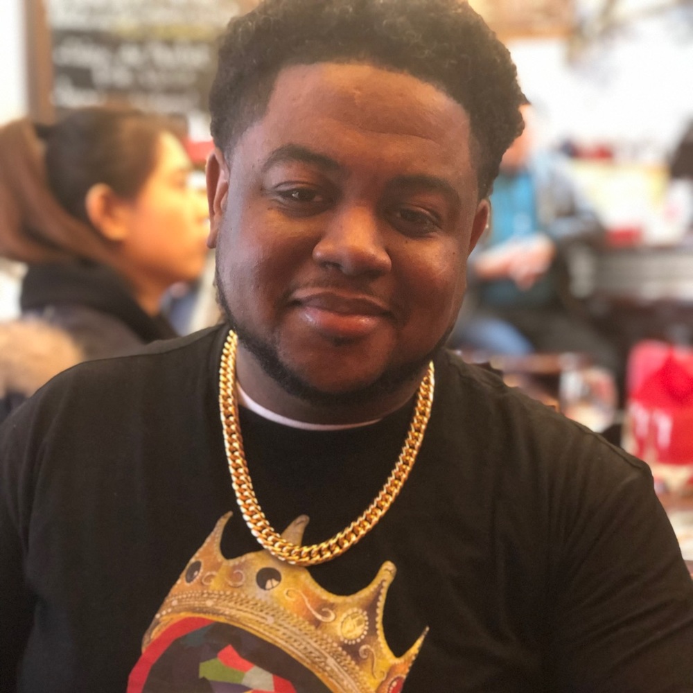 Meet your Posher, Troy